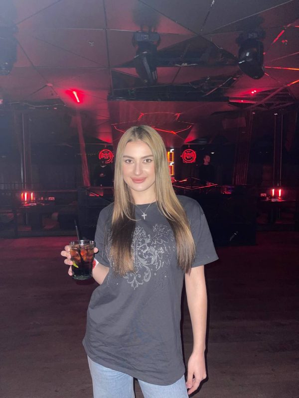 Chloe OnlyFans Model