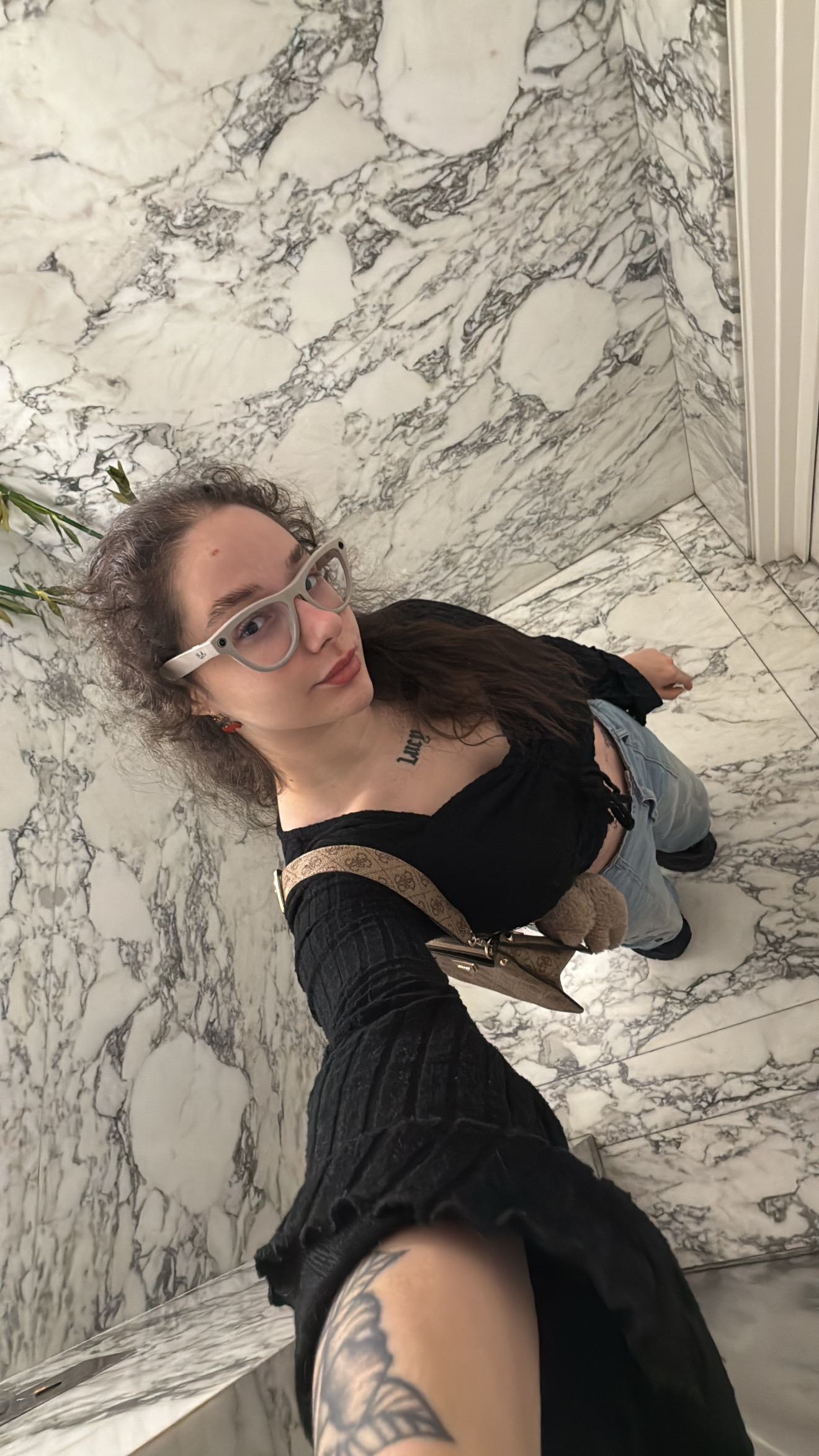 2527D7F0-B0DE-4245-BF40-95AB614D6C96 lifestyle Foxy Uzumaki