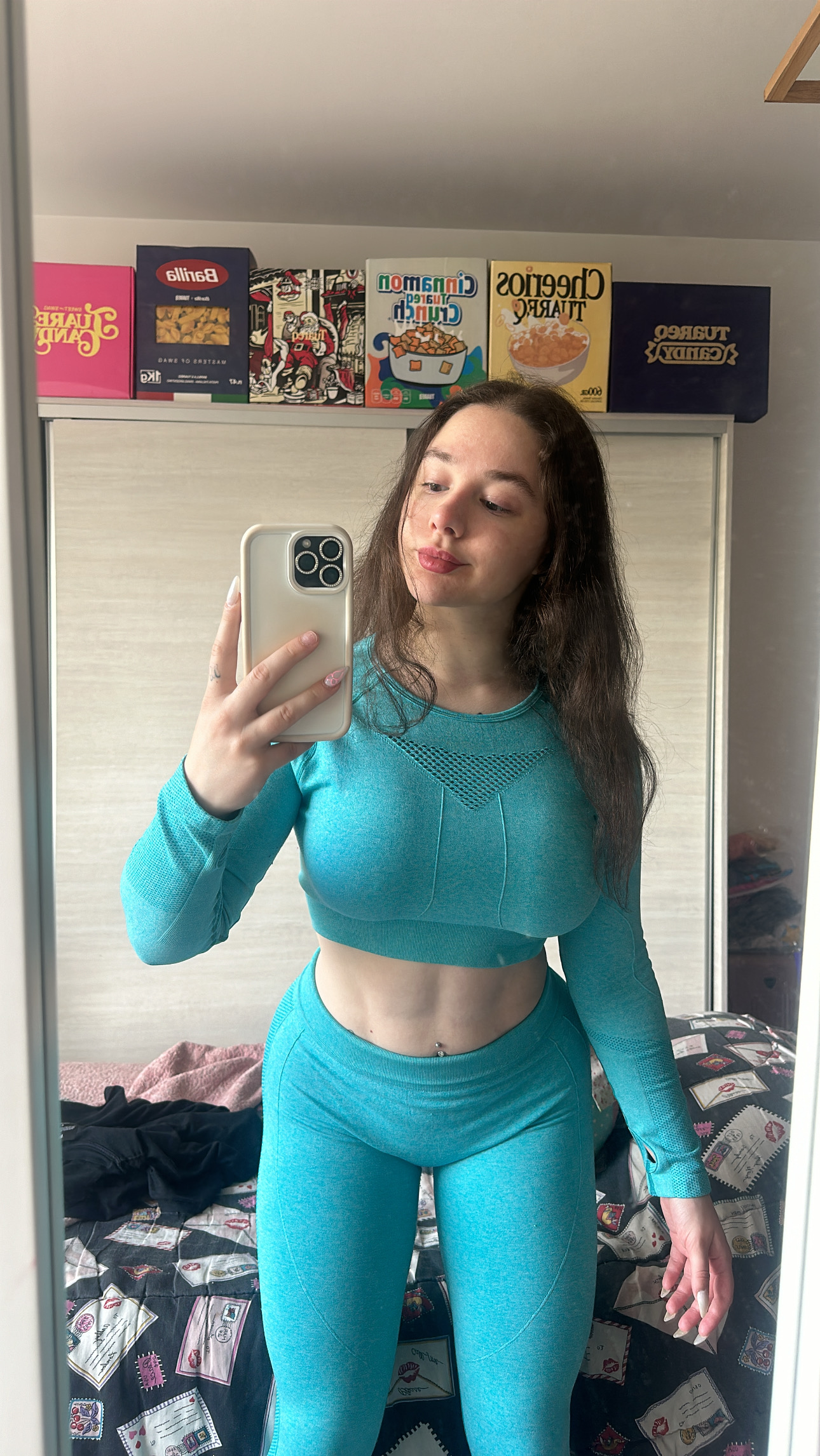 31AE15D9-C0E0-4937-98D0-AE4E4B2F6AAD lifestyle Foxy Uzumaki