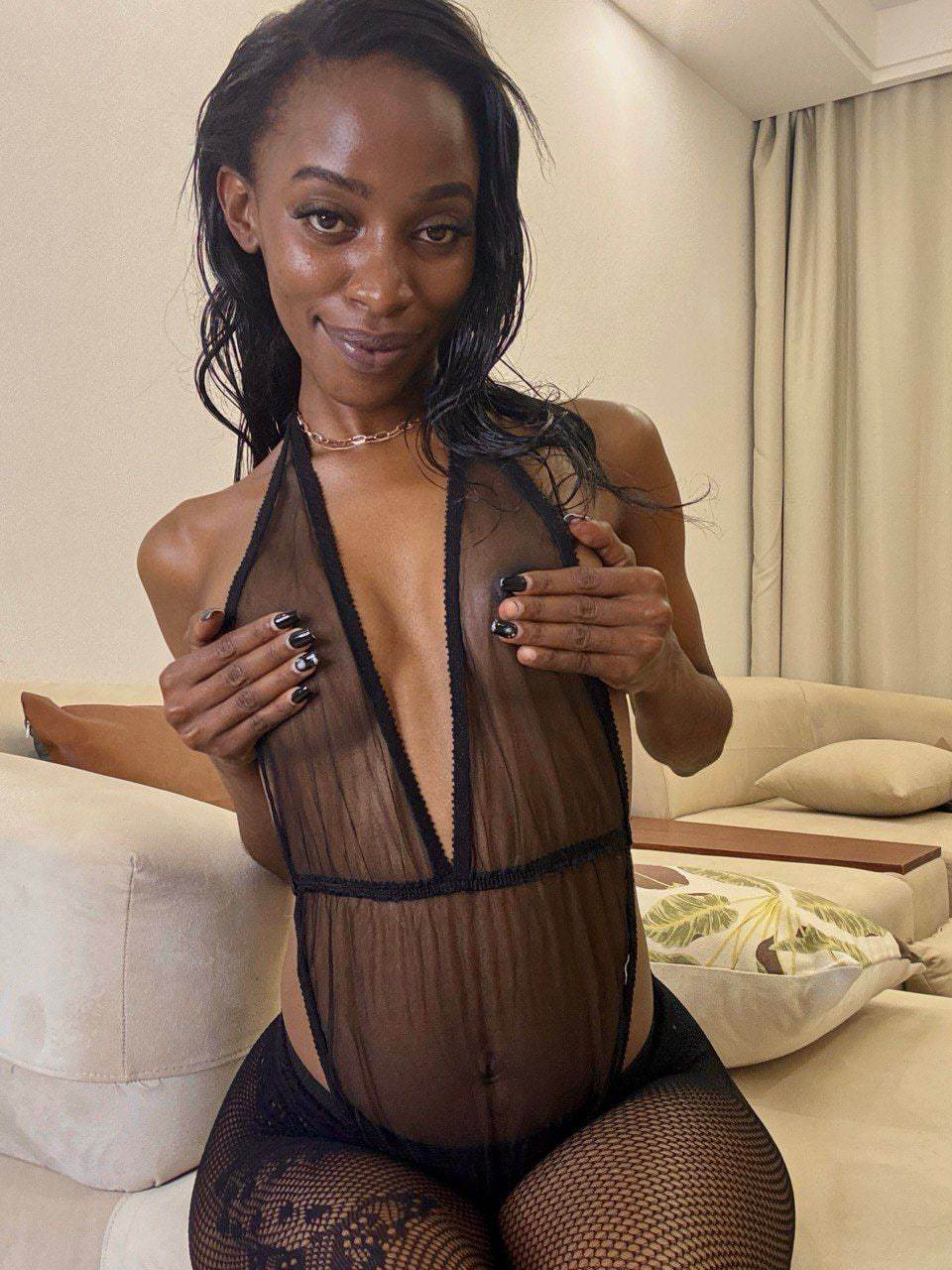 photo_3_2025-03-31_16-05-35_11zon Samantha Ebony