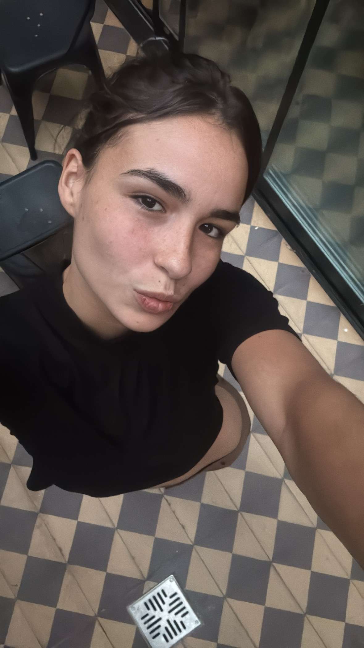 E8EEB7C7-32ED-4C2F-B2B7-310482DC78AE Irina Mendez KITTY CHAINS