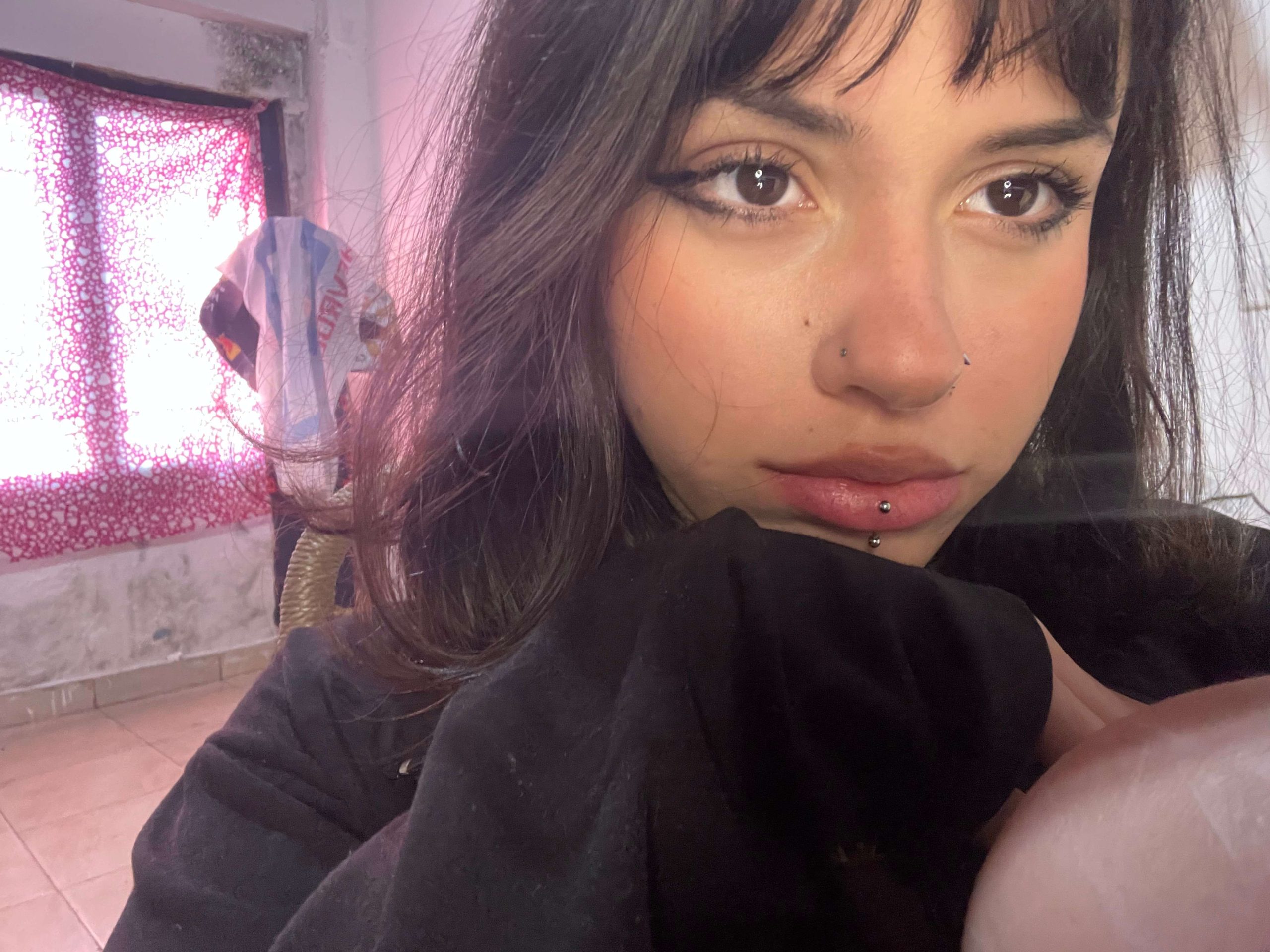 ELLIE COX
