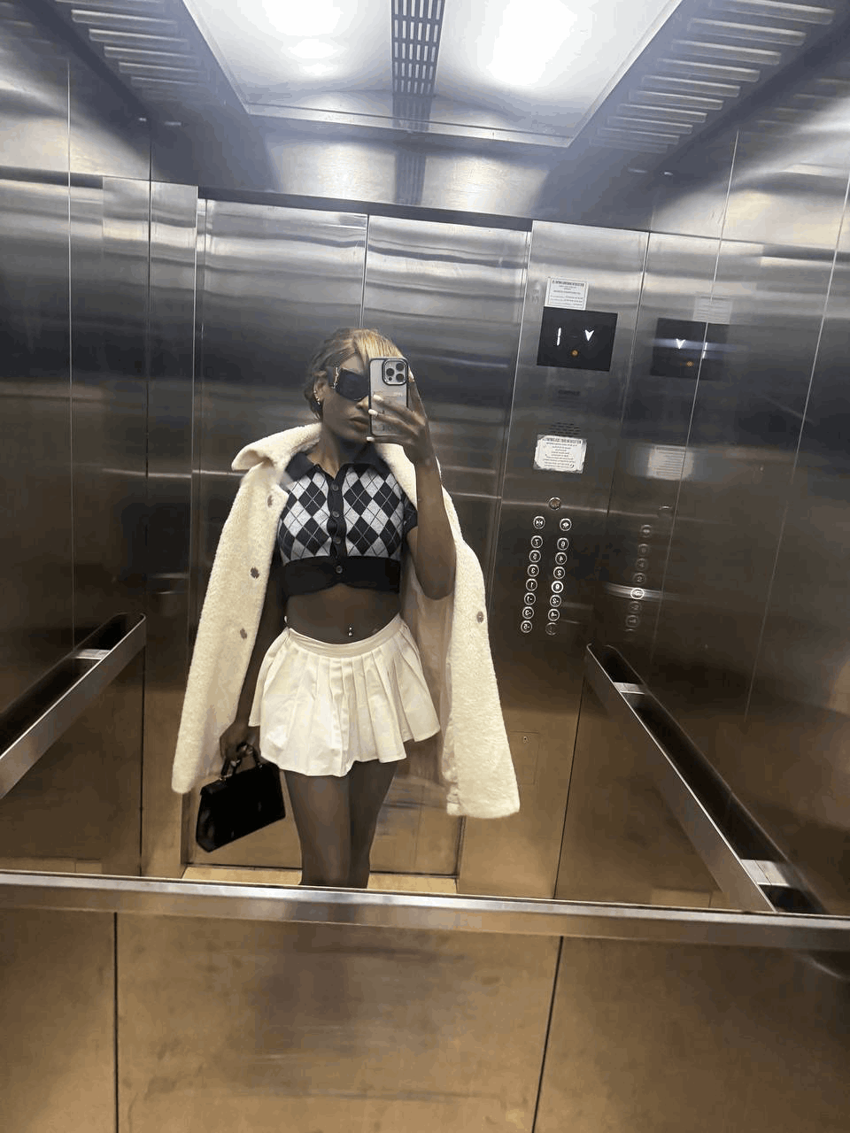 Archivo 4-3-25, 11 54 40 a m (1) (1) JADE MINX