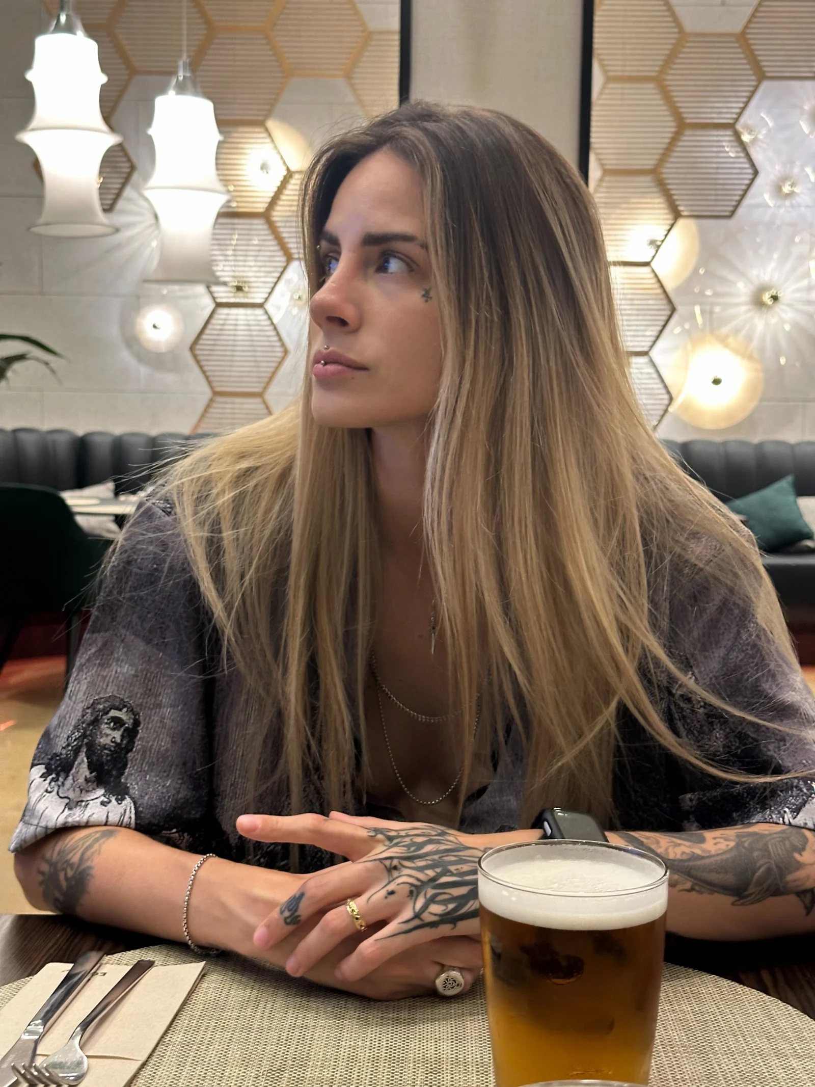DOMENIKA CAIN