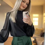 SARAH HART OnlyFans Model
