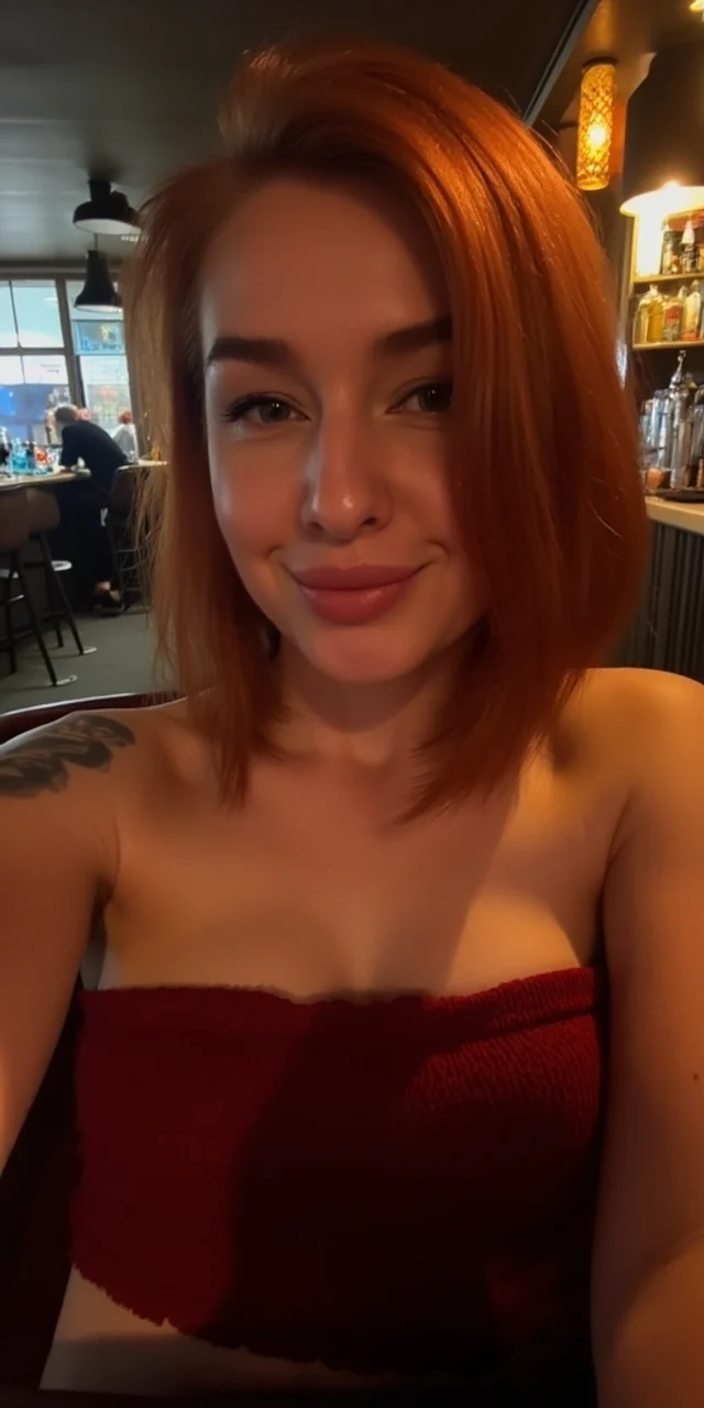 SCARLET READHEAD