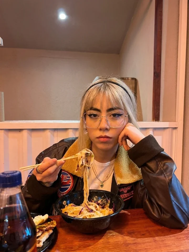 ROXY SILK OnlyFans Model