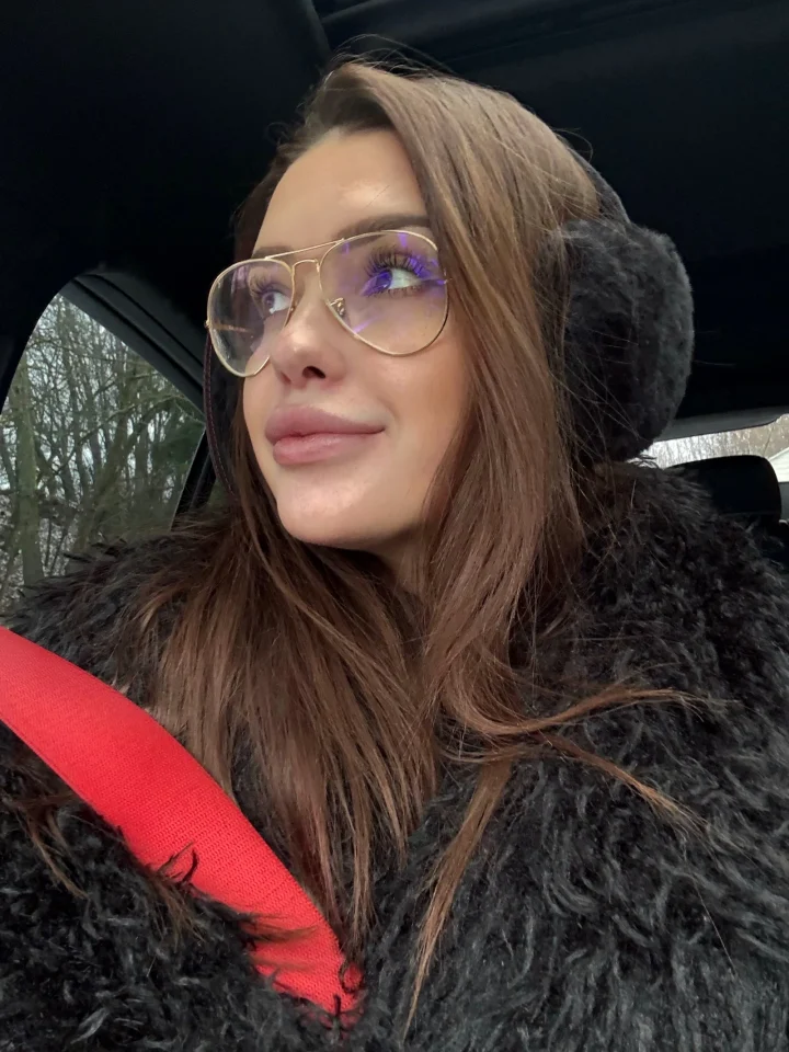 HANNA HONEY OnlyFans Model