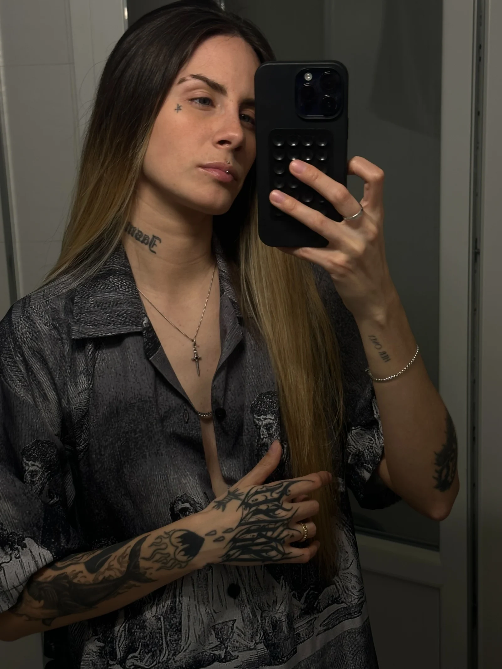 DOMENIKA CAIN