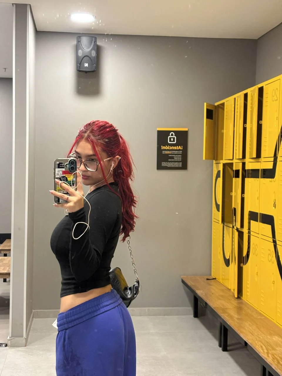 BUSTY MOLLY OnlyFans Model